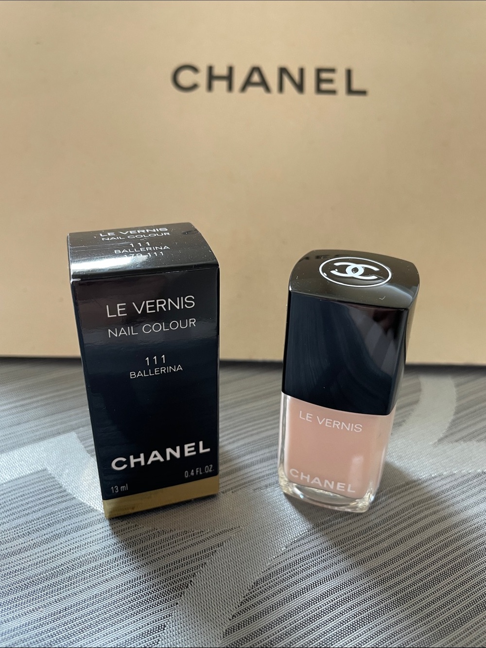 NIB CHANEL Le Vernis 111 Ballerina - Soft Pink Nail Polish Color